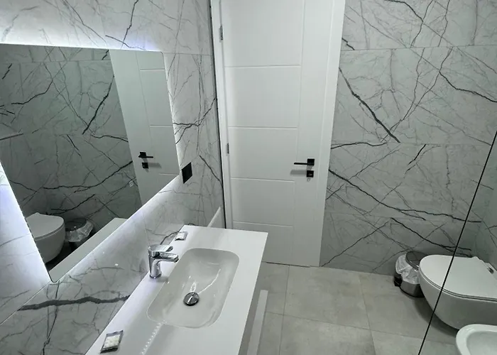 Ammen Deluxe Apartamento Shëngjin